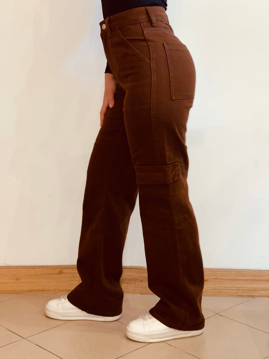 Jeans Donna Marrone a Gamba Larga con Tasche Laterali